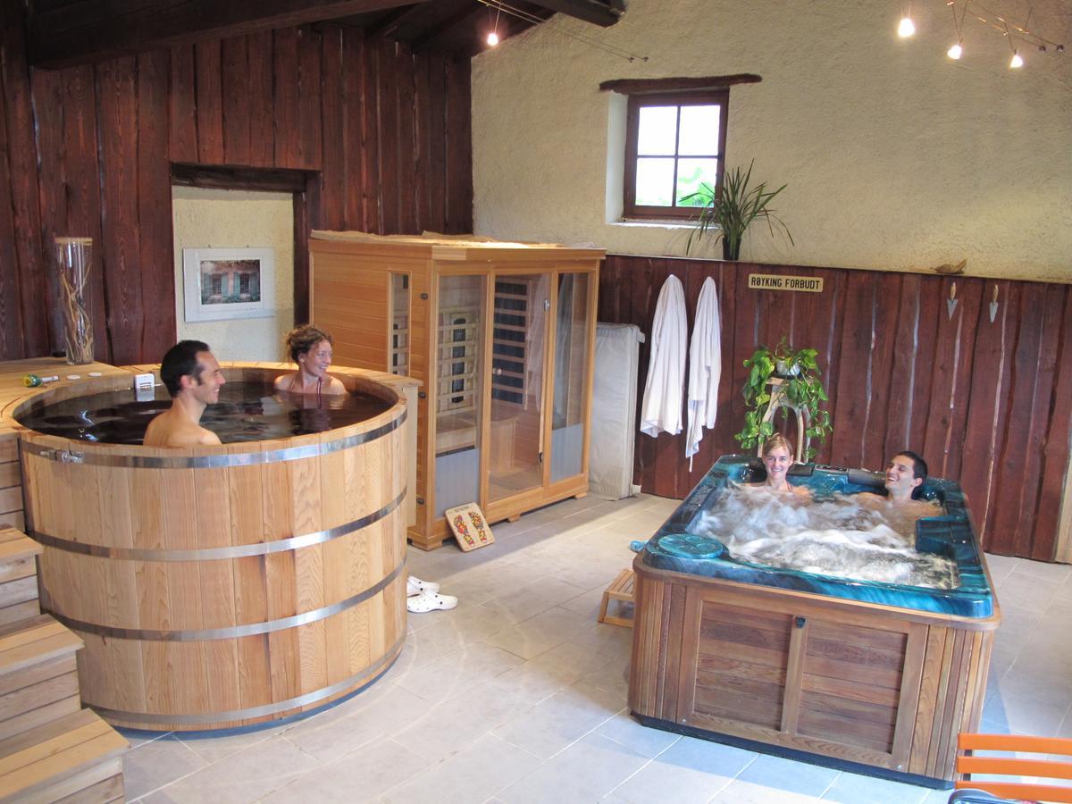 Spa Du Hameau De Bonnevay Marchampt Екстериор снимка