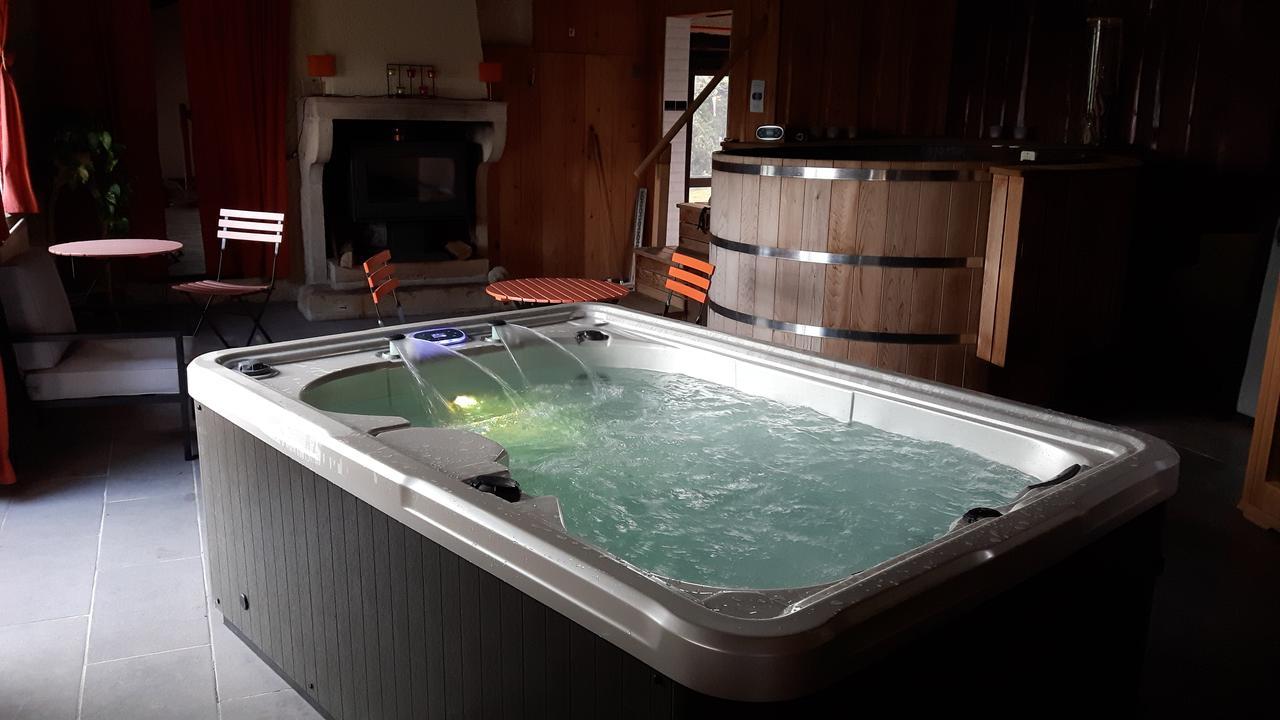 Spa Du Hameau De Bonnevay Marchampt Екстериор снимка