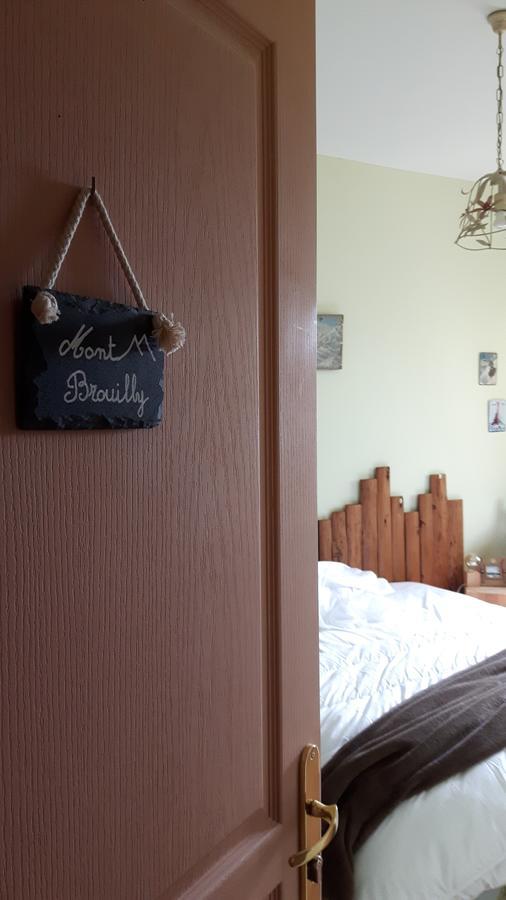 Spa Du Hameau De Bonnevay Marchampt Екстериор снимка